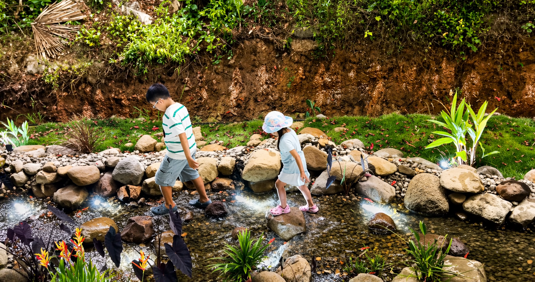 Vui chơi bên suối tại Heali Garden